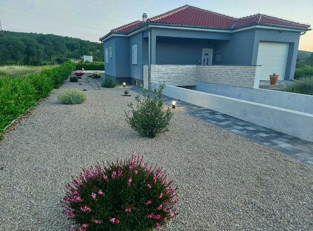 Modern Guest House Rak With Beautiful Pool Šibenik Eksteriør bilde